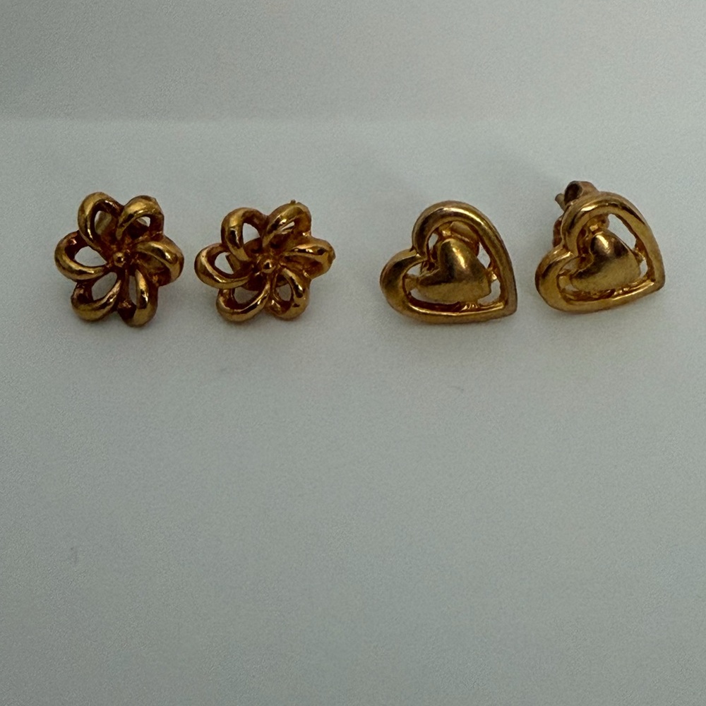 Vintage Gold Toned Flower and Heart Stud Earring Set